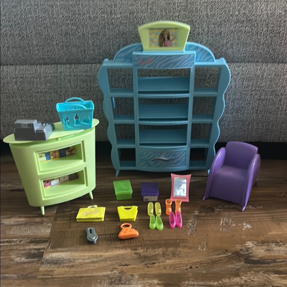 Barbie shoe store playset